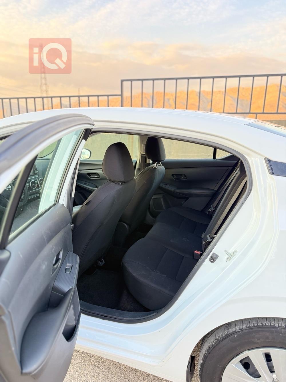 نیسان سێنترا